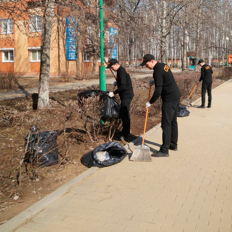Уборка территории  в Курчатове